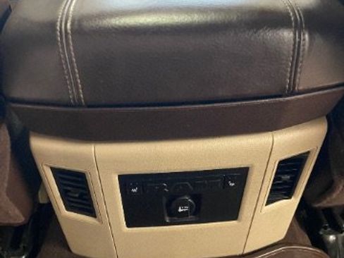 Used 2014 RAM 2500 Longhorn w/ Convenience Group AWD/4WD image 28