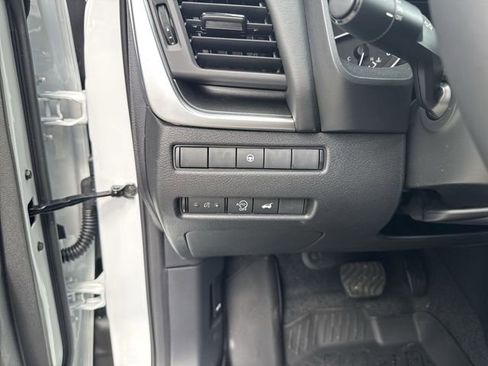 New 2026 Nissan Rogue SV AWD/4WD image 24