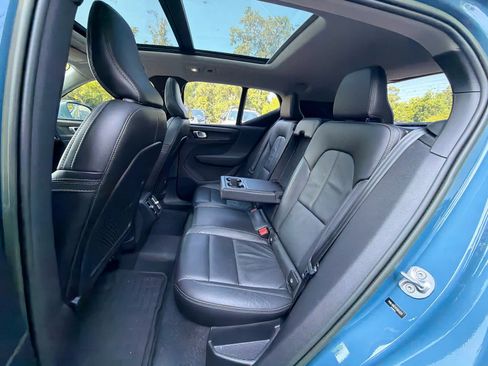 Used 2023 Volvo XC40 B5 Plus w/ Protection Package AWD/4WD image 23