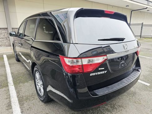 Used 2011 Honda Odyssey EX image 3