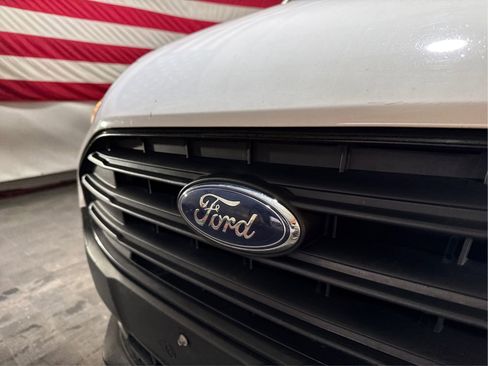Used 2022 Ford Transit Connect XL image 17