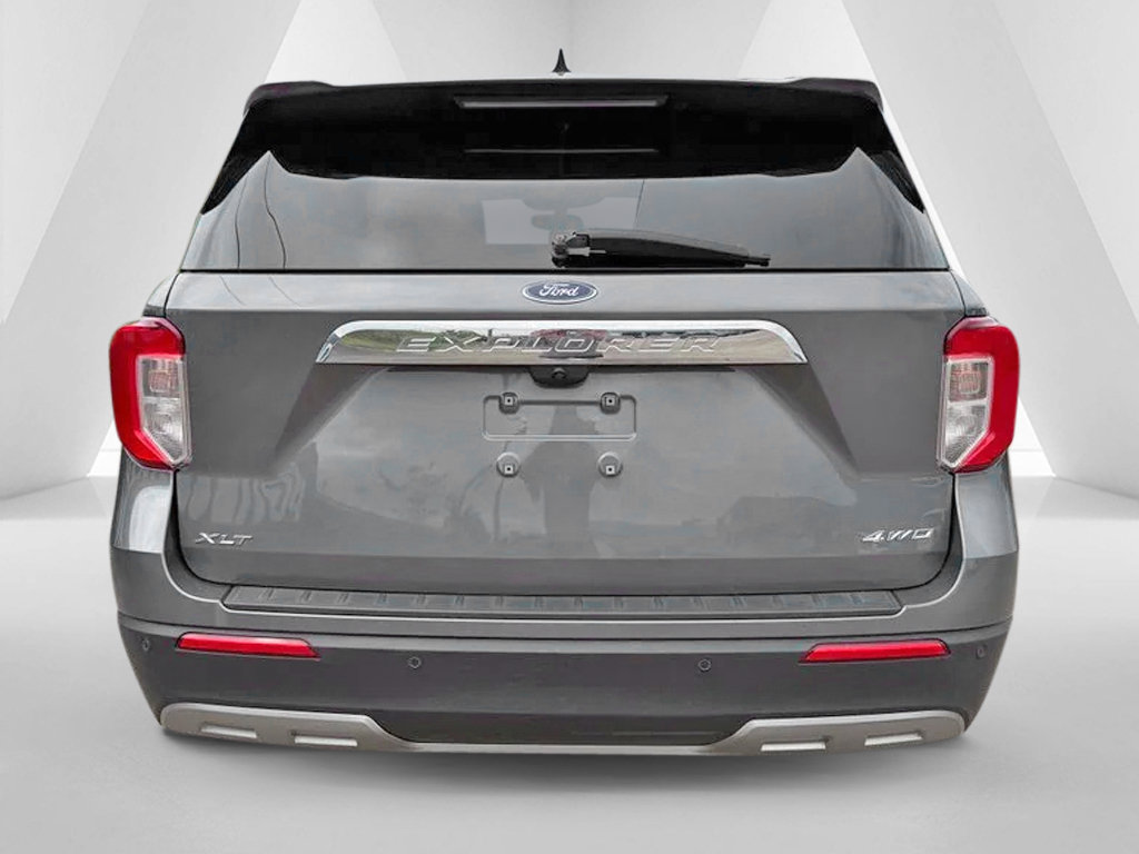 Used 2024 Ford Explorer XLT AWD/4WD image 6