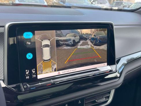 New 2026 Volkswagen Atlas Cross Sport SEL Premium R-Line image 27