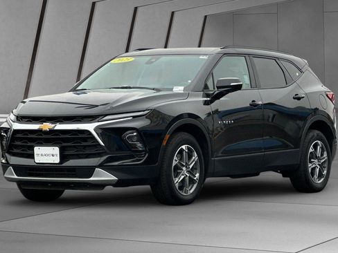 Used 2023 Chevrolet Blazer LT image 8