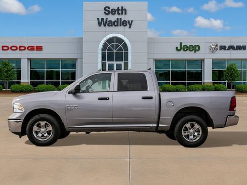 Used 2023 RAM 1500 Classic SLT w/ Trailer & Traction Group AWD/4WD image 4