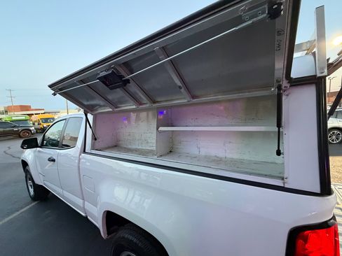 Used 2022 Chevrolet Colorado W/T image 13