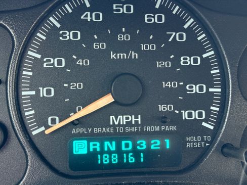 Used 2002 Chevrolet Silverado 2500 LT AWD/4WD image 13