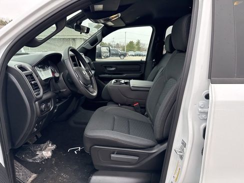 New 2026 RAM 1500 Express AWD/4WD image 17