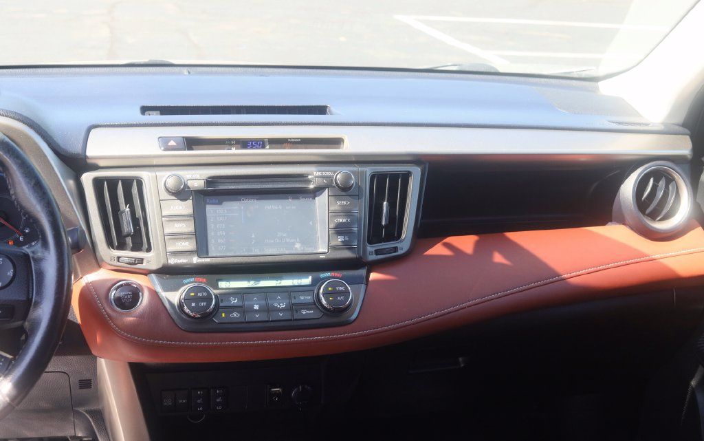 Used 2015 Toyota RAV4 Limited AWD/4WD image 23