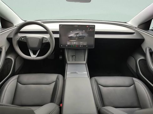 Used 2025 Tesla Model 3 RWD image 9