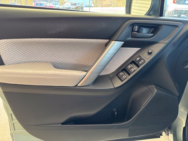 Used 2018 Subaru Forester 2.5i Premium w/ All-Weather Package AWD/4WD image 12