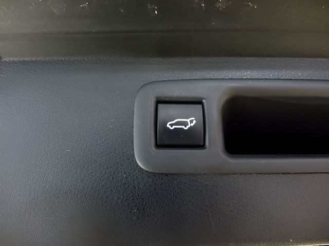 Used 2023 Toyota Highlander XLE AWD/4WD image 26