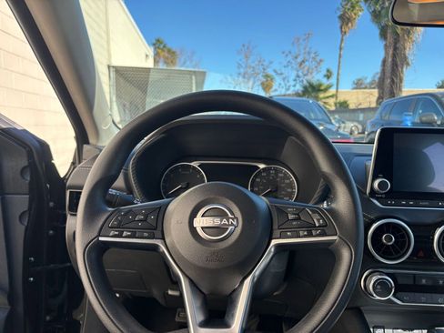 Used 2025 Nissan Sentra SV image 34