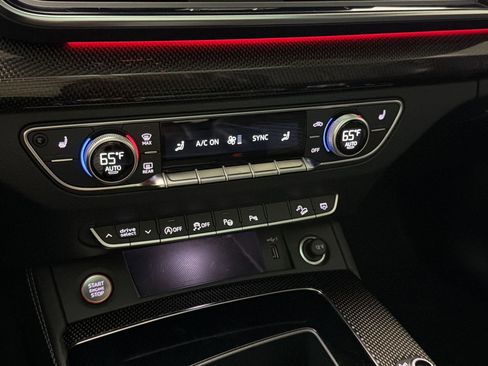 Used 2022 Audi SQ5 Prestige w/ Prestige Package AWD/4WD image 18