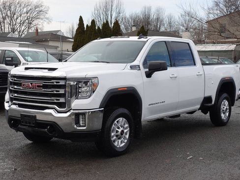 Used 2023 GMC Sierra 2500 SLE w/ Preferred Package AWD/4WD image 2