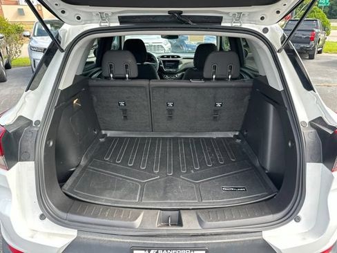 Used 2023 Chevrolet TrailBlazer LT w/ Convenience Package FWD image 28