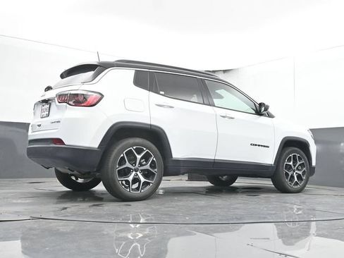 Used 2025 Jeep Compass Limited AWD/4WD image 43