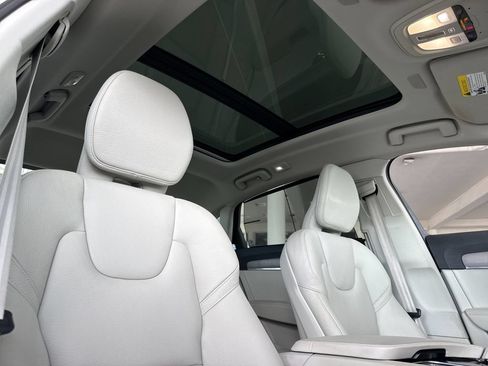 Certified 2023 Volvo S90 B6 Plus w/ Protection Package Premier AWD/4WD image 15