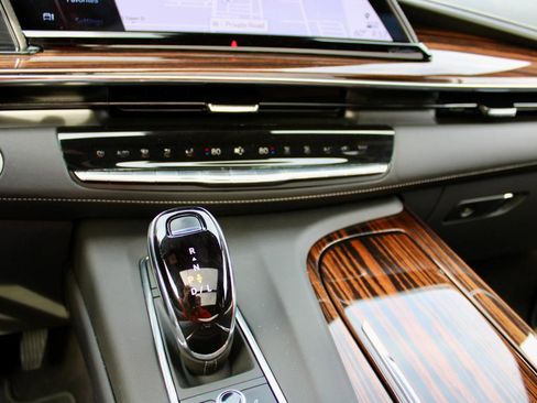 Used 2023 Cadillac Escalade ESV Premium Luxury image 21