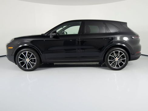 New 2026 Porsche Cayenne AWD/4WD image 2