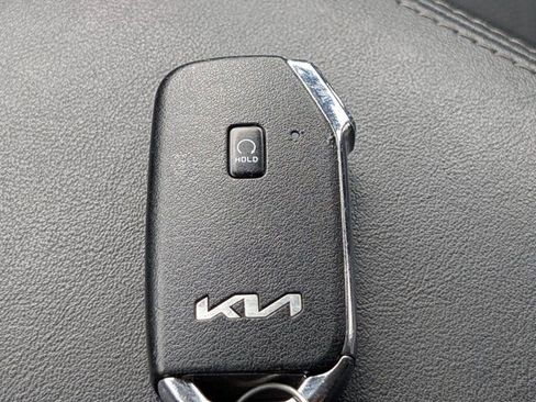 Used 2022 Kia Sorento S AWD/4WD image 33