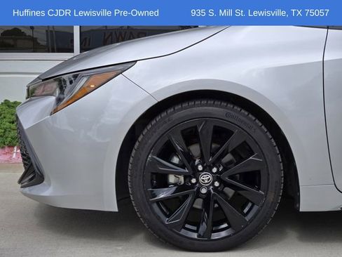 Used 2021 Toyota Corolla SE FWD image 8