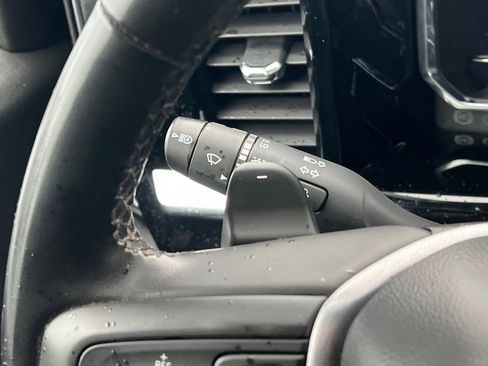 Used 2024 GMC Sierra 1500 SLT w/ SLT Premium Plus Package image 37