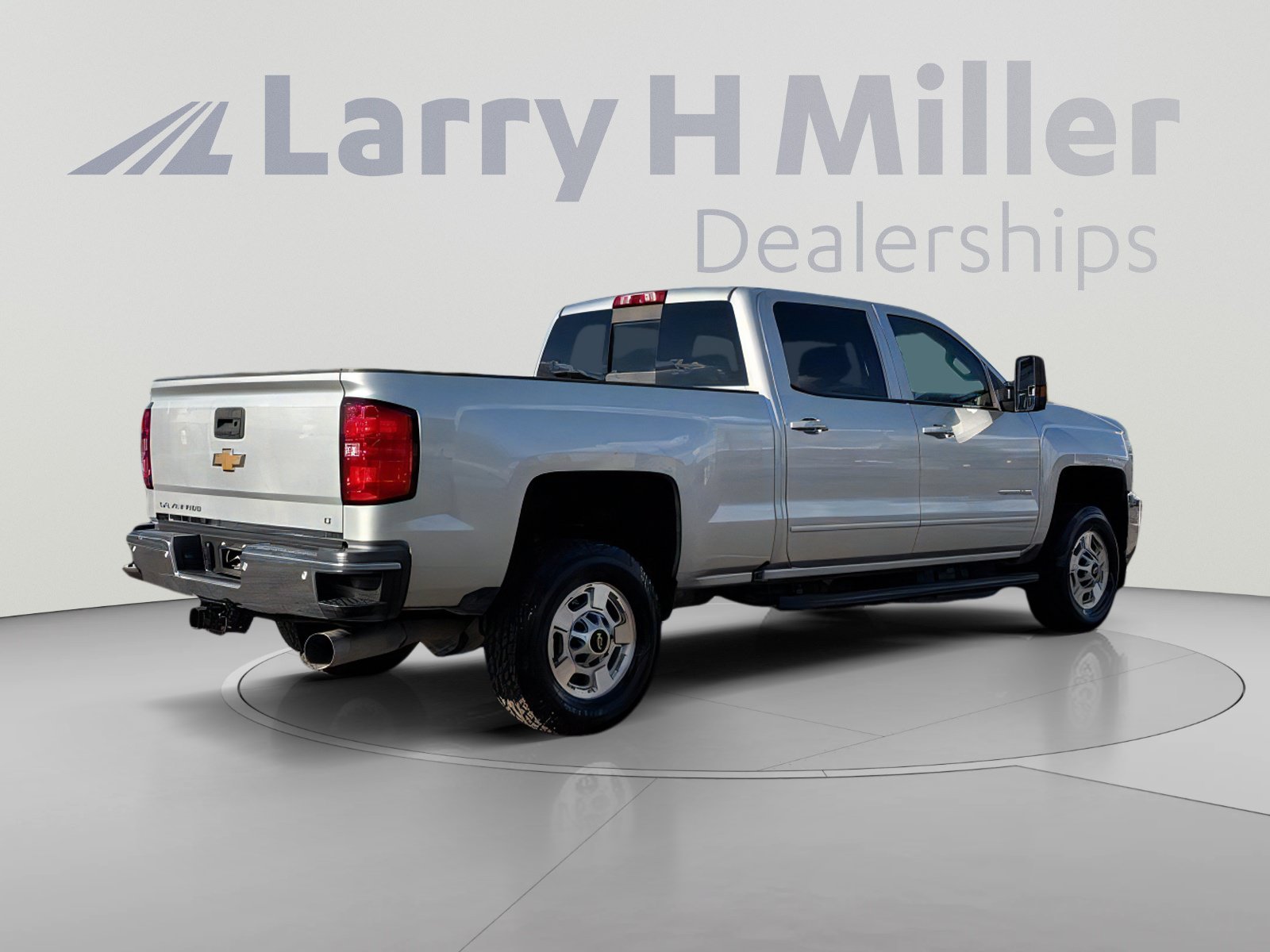 Used 2019 Chevrolet Silverado 2500 LT w/ LT Plus Package RWD image 5