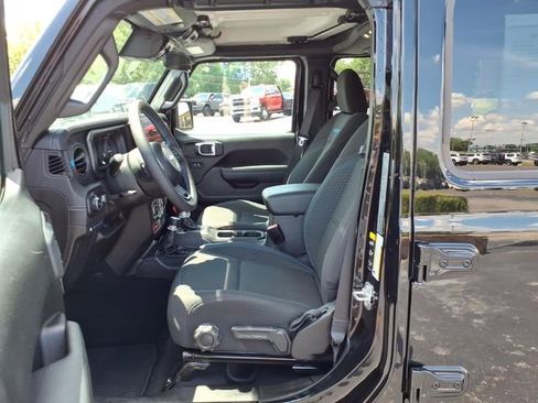 Used 2025 Jeep Wrangler Unlimited Rubicon 4xe w/ Safety Group AWD/4WD image 12