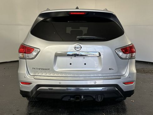 Used 2016 Nissan Pathfinder SL w/ SL Tech Package image 10