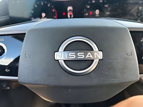 Used 2025 Nissan Murano SV AWD/4WD image 26