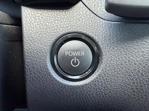 Certified 2025 Toyota Camry XLE FWD image 21