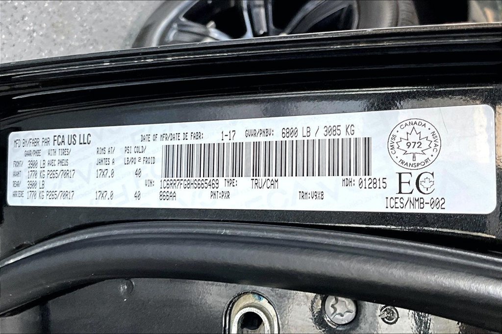 Used 2017 RAM 1500 ST w/ SXT Appearance Group AWD/4WD image 17