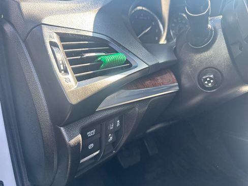 Used 2020 Acura MDX SH-AWD image 22