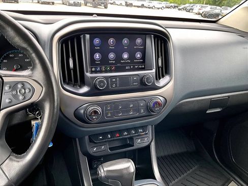 Used 2021 Chevrolet Colorado Z71 w/ Z71 Midnight Edition AWD/4WD image 18