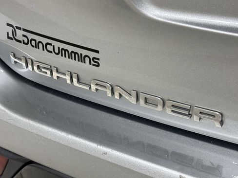 Used 2023 Toyota Highlander Limited AWD/4WD image 26