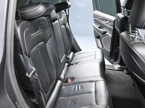 Used 2022 Jeep Grand Cherokee Limited RWD image 23