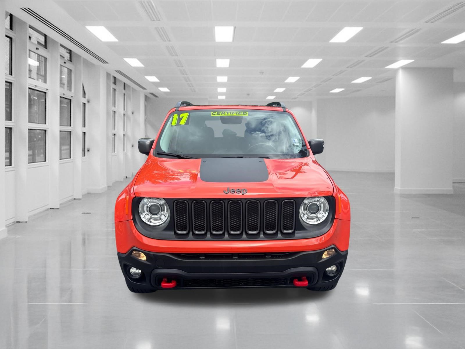 Used 2017 Jeep Renegade Trailhawk w/ Premium Trailhawk Package AWD/4WD image 2