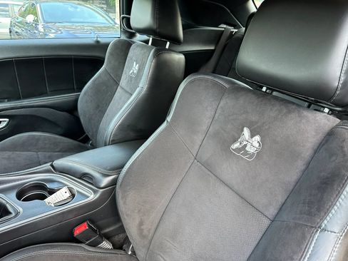 Used 2017 Dodge Challenger R/T Scat Pack w/ Leather Interior Group RWD image 20
