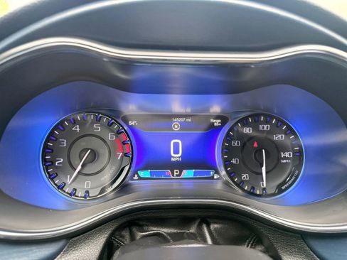 Used 2015 Chrysler 200 S FWD image 14