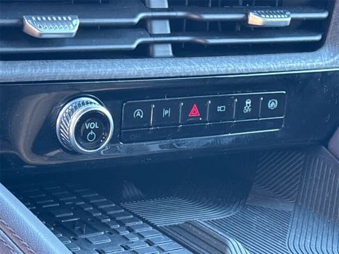 Used 2025 Ford Explorer Platinum w/ Ultimate Package image 32