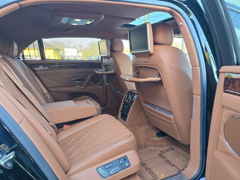 Used 2014 Bentley Flying Spur W12 image 26