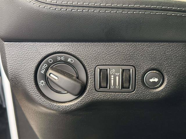 Used 2022 Dodge Challenger R/T Scat Pack RWD image 35