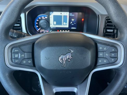 Used 2022 Ford Bronco 4-Door AWD/4WD image 24