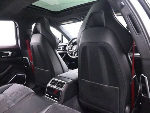 Used 2019 Porsche Panamera GTS AWD/4WD image 26