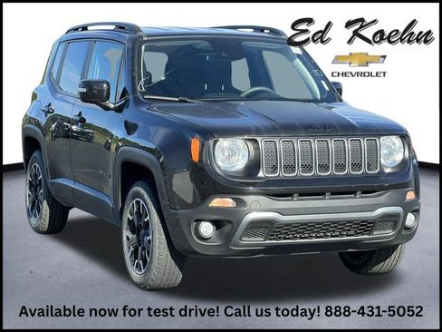 Used 2023 Jeep Renegade Latitude AWD/4WD image 1