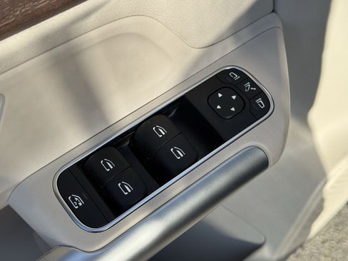 Used 2023 Mercedes-Benz GLA 250 4MATIC image 24