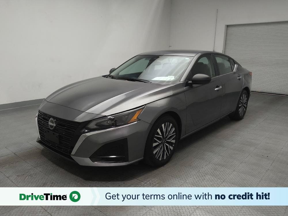 Used 2025 Nissan Altima 2.5 SV FWD image 1