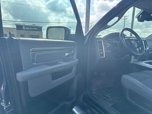 Used 2017 RAM 1500 Big Horn AWD/4WD image 10