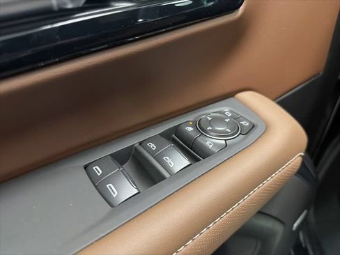 New 2026 Chevrolet Tahoe High Country AWD/4WD image 11